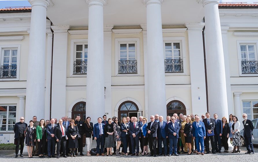 Zdjęcie przedstawiające uczestników konferencji z poprzednich edycji