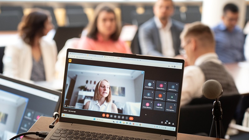 Komputer ze zdalnym prelegentem